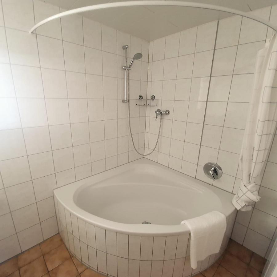 Kleines Bauernhaus Mit Nostalgischem Flair Villa Rheinhausen Buitenkant foto